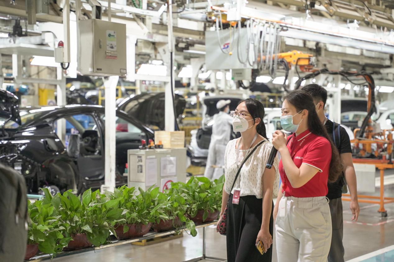 車市最新報價,車市最新報價，洞悉汽車市場的新動態(tài)與價格趨勢